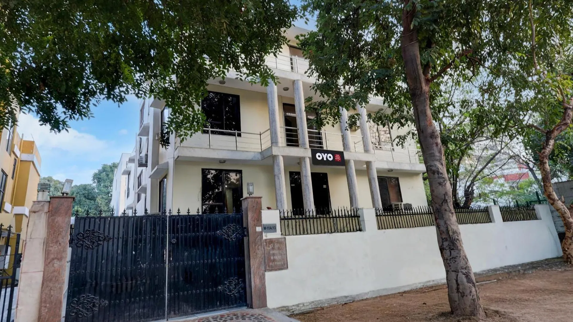 ***  Hotel O Daffodils Dlf Phase 2 غورغاون الهند