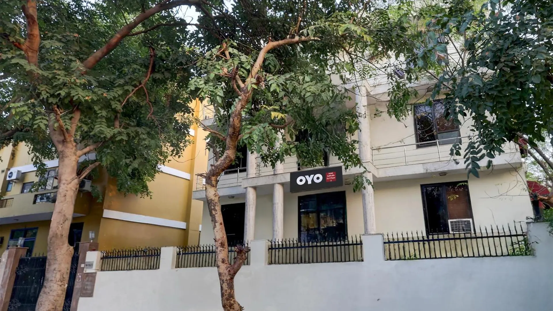 Hotel O Daffodils Dlf Phase 2 غورغاون 3*,