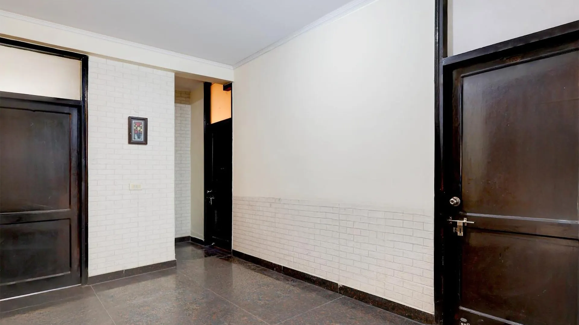 Hotel O Daffodils Dlf Phase 2 غورغاون