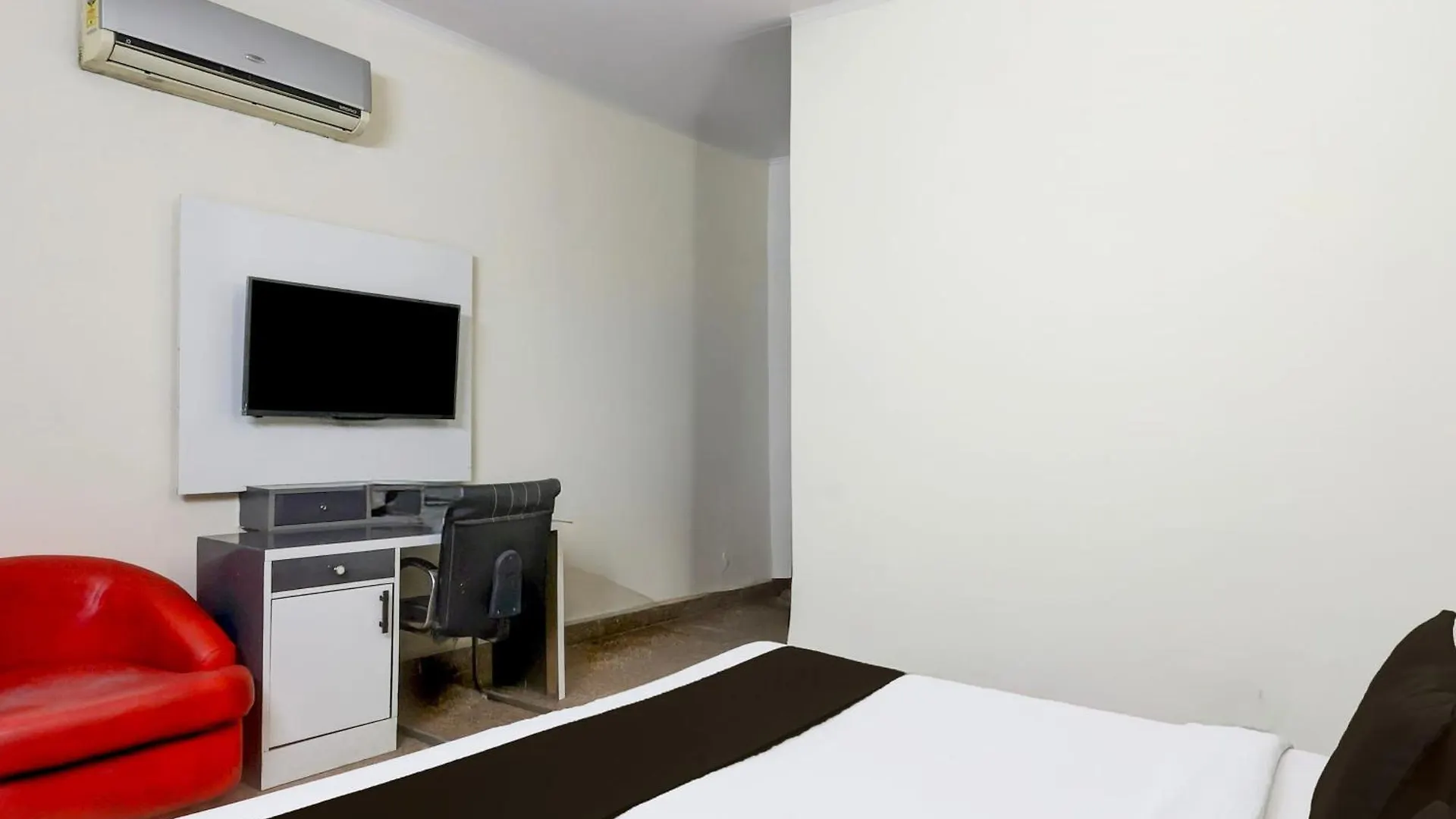 Hotel O Daffodils Dlf Phase 2 غورغاون